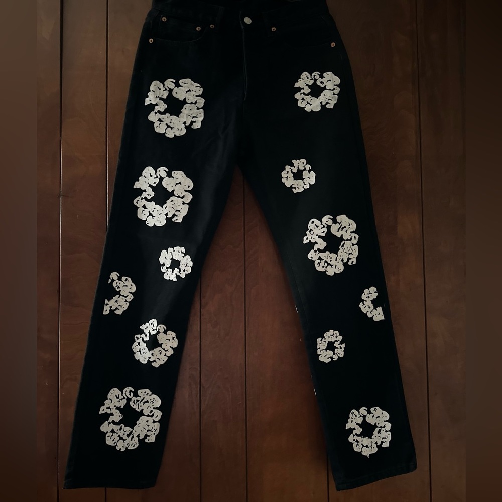 Denim Tears 501 “Cotton Wreath Black” jeans